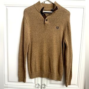 Chaps Men’s Size Large Tan Coloured 3 Button Neckline Brown Sueded Elbow Pads